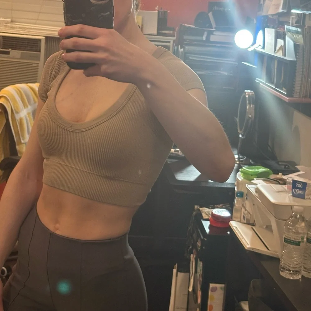 Garage Beige Ribbed Crop Top - Picture 10 of 10